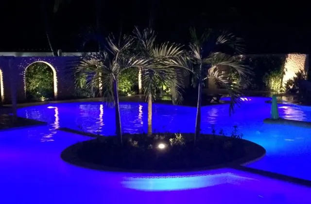 Hotel El Currican piscina 1